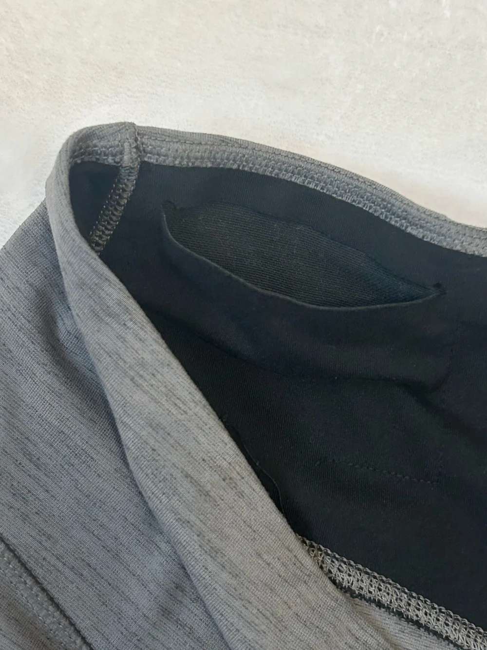 Nike Dri-FIT Gray Cropped Leggings Women’s Size Large
